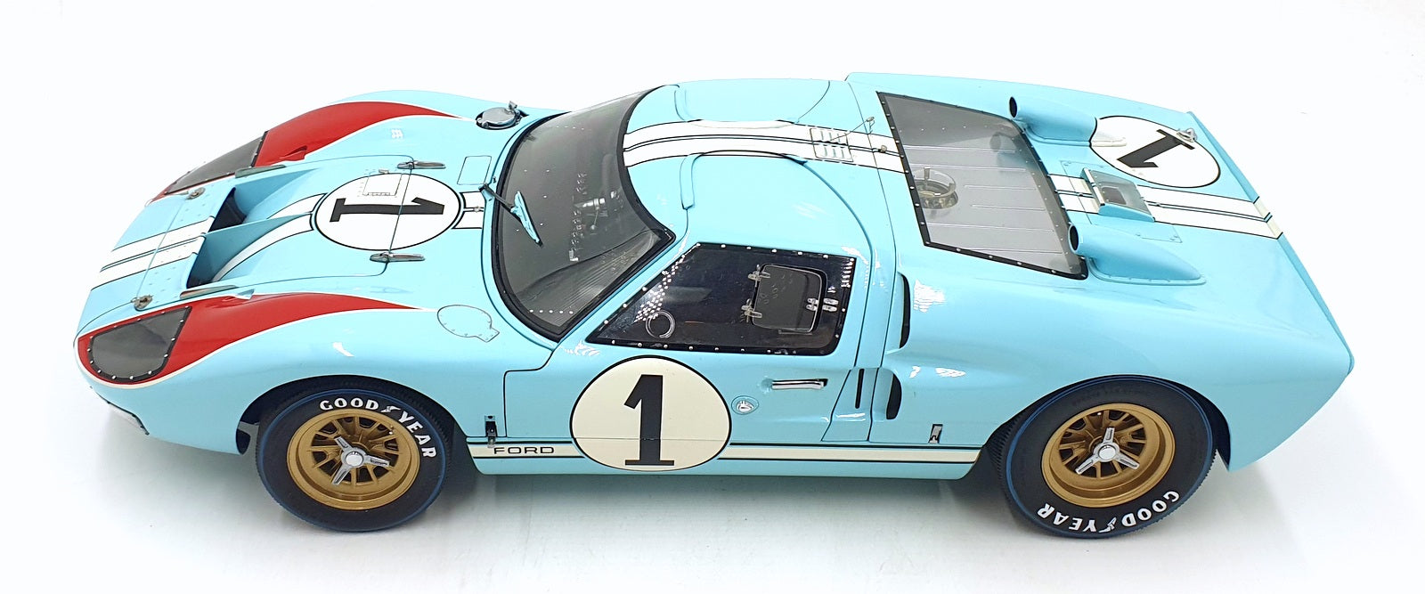 Exoto 1/10 Scale 10011 - Ford GT40 MKII 1966 #1 K.Miles - Blue/Red
