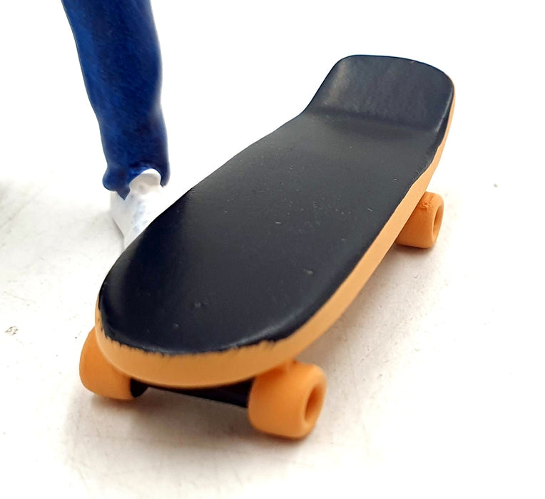 KK Scale 1/18 Scale KKFIG024 - Resin Figurine Model Marty McFly BTTF Skateboard