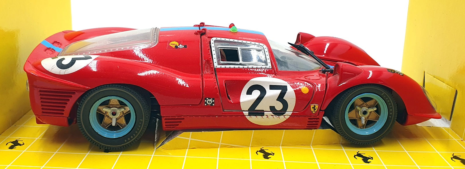 Revell 1/18 Scale Diecast 48826 - Ferrari 412P #23 Le Mans 1967 - Red