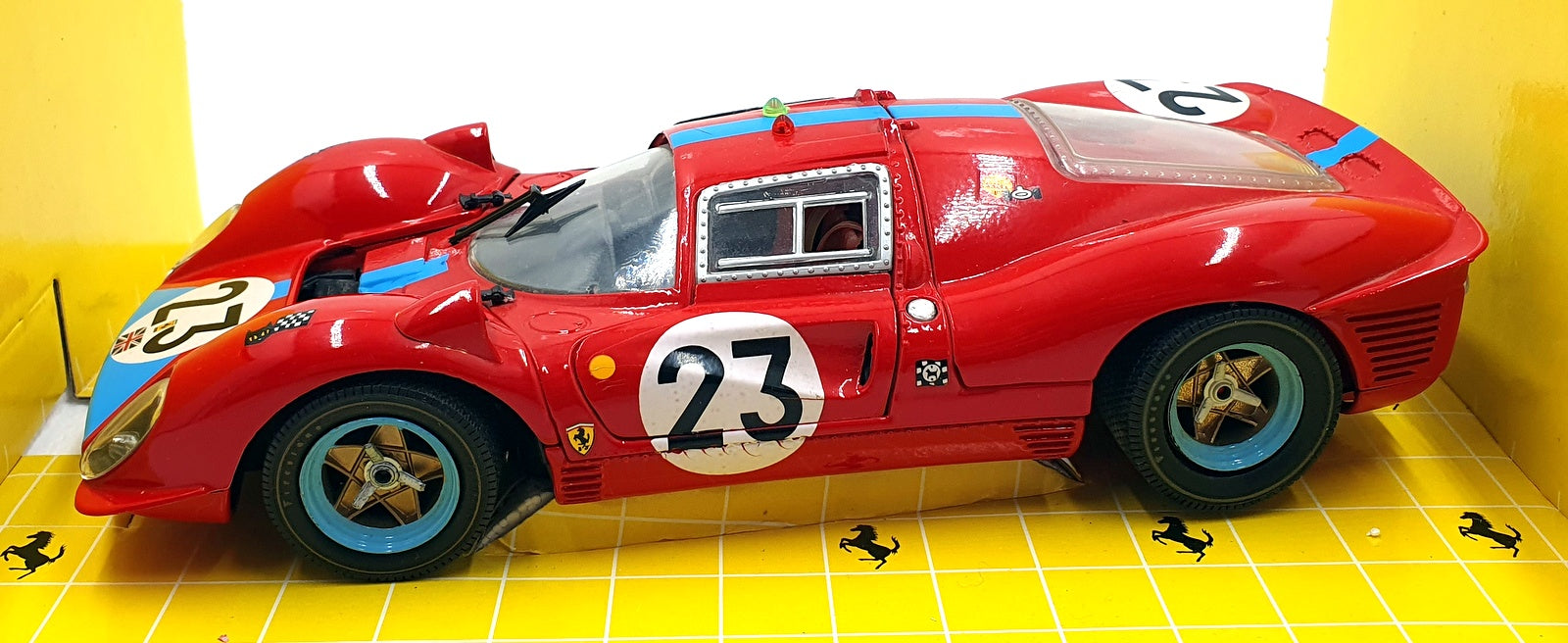 Revell 1/18 Scale Diecast 48826 - Ferrari 412P #23 Le Mans 1967 - Red