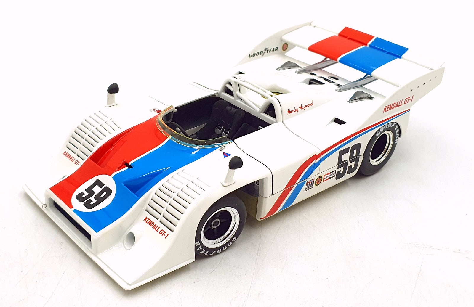 Minichamps 1/18 Scale 100 736159 - Porsche 917/10 Can AM 1973 H.Haywood