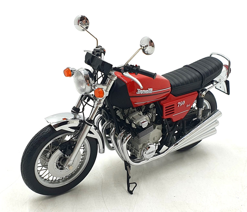 Minichamps 1/12 Scale Diecast 122 123000 - 1975 Benelli 750 Sei Motorbike - Red