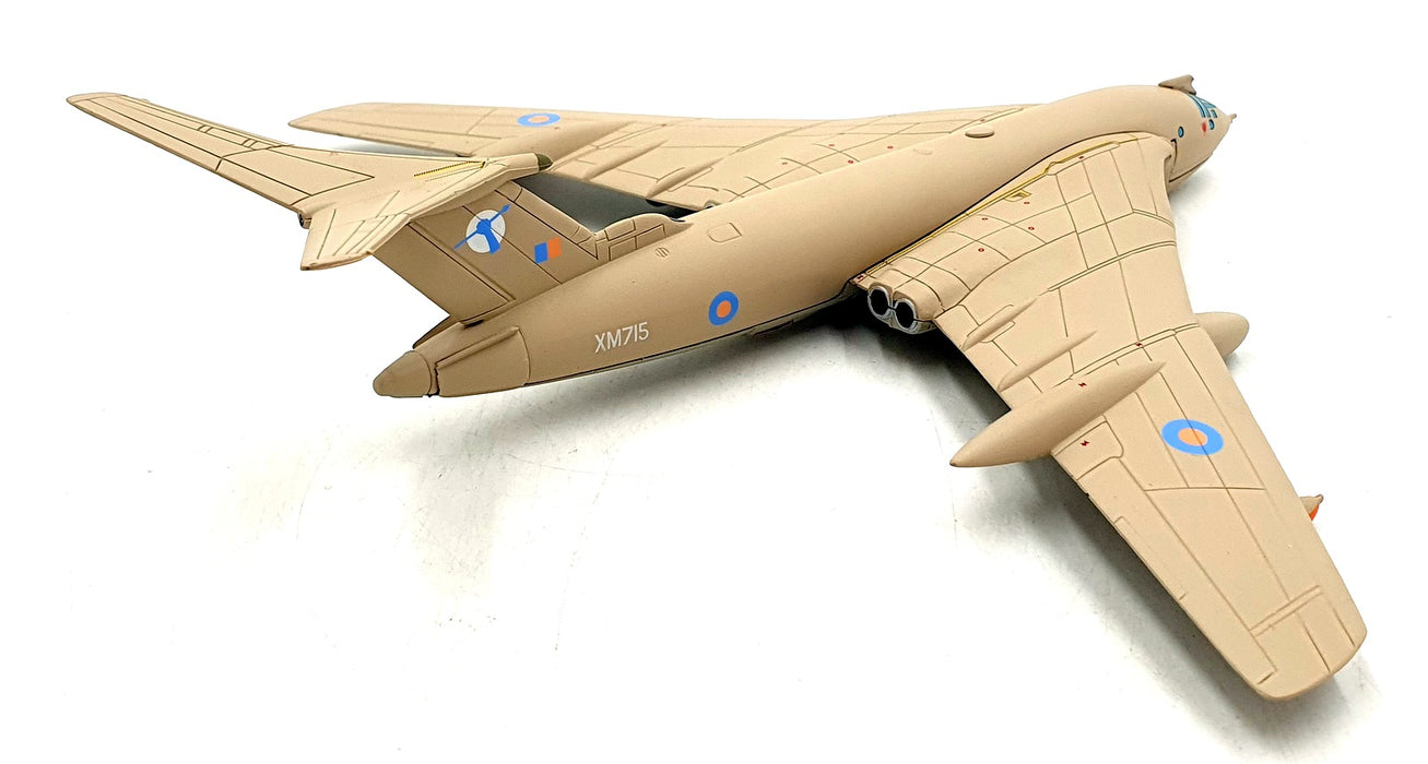 Corgi 1/144 Scale 48701 HP Victor K2 Tanker Bruntingthorpe