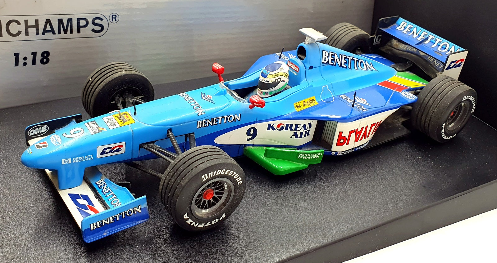 Minichamps 1/18 Scale 180 990079 - Benetton Formula 1 Showcar '99 Fisichella
