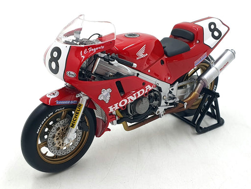 Univ Hobbies 1/12 Scale UH4822 Honda RC30 Carl Fogarty 1990 IOM Win
