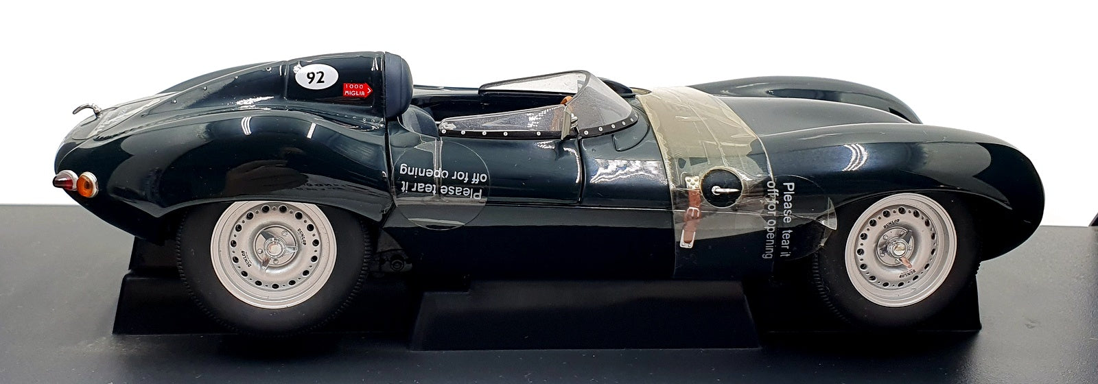 Autoart 1/18 Scale 73561 - Jaguar D Type Short Nose - Dark Green