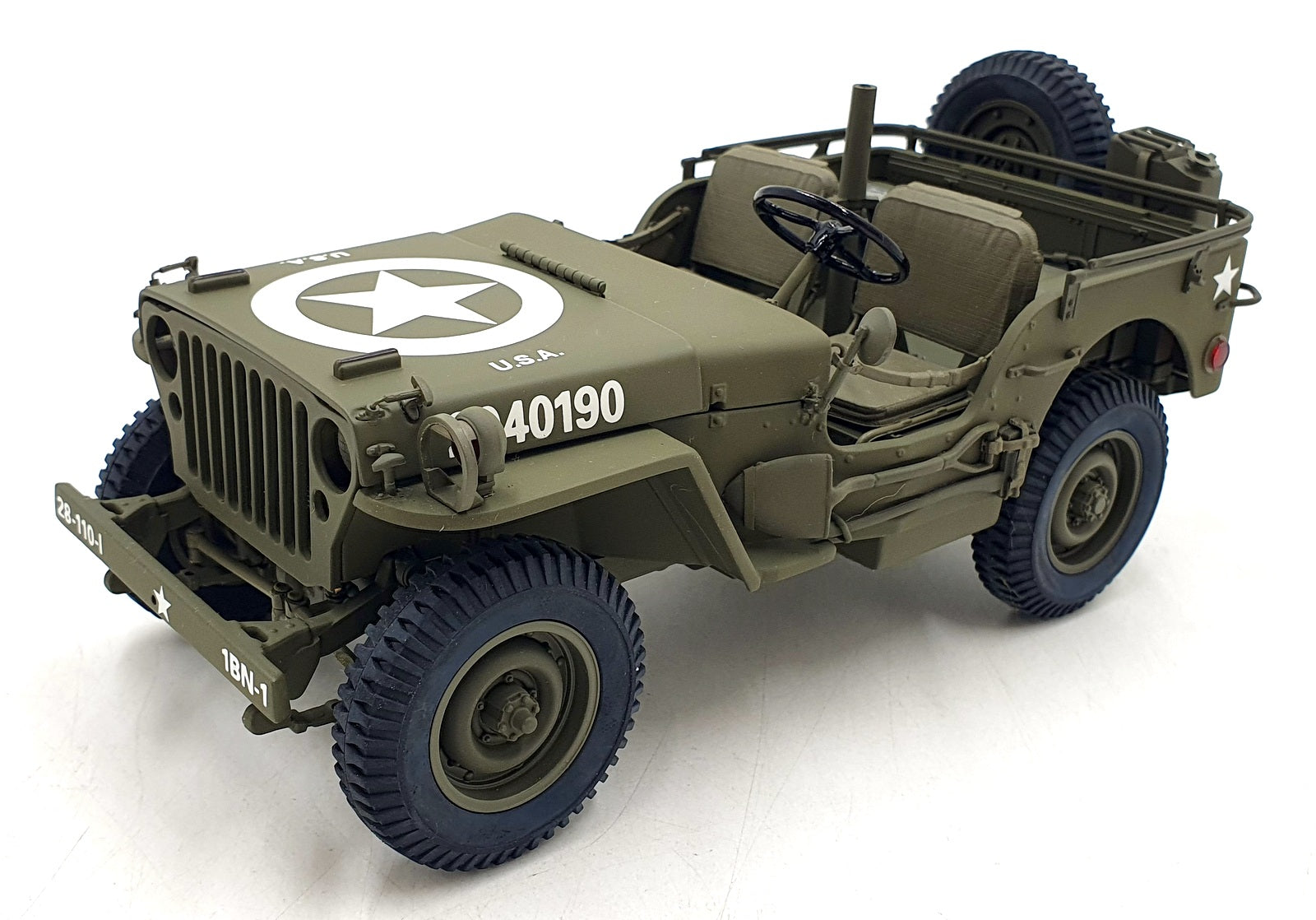 Danbury Mint 1/16 scale Diecast DMJEEP1 - WWII Willy's Jeep Army - Green