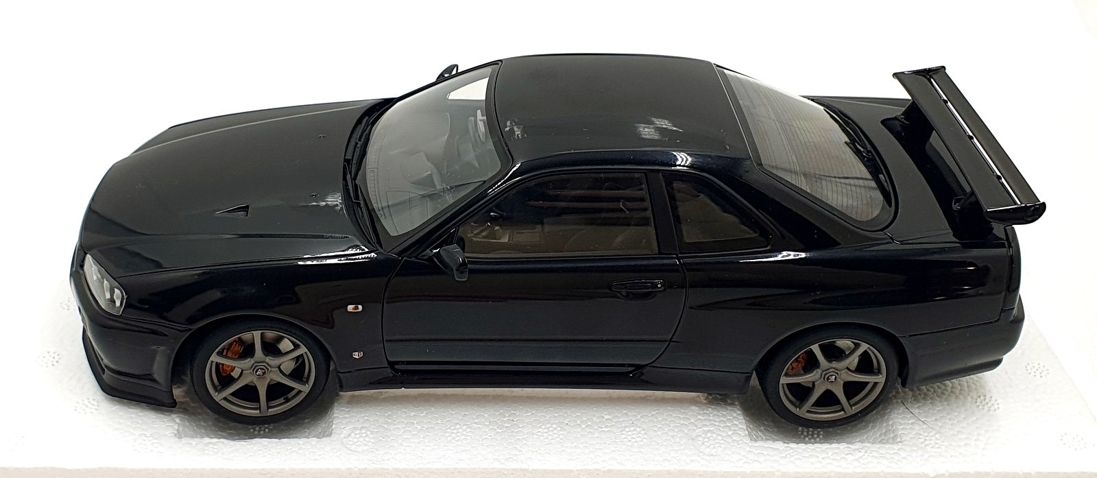 Autoart 1/18 Scale Diecast 77407 - Nissan Skyline Gt-R R34 V-Spec II Black Pearl