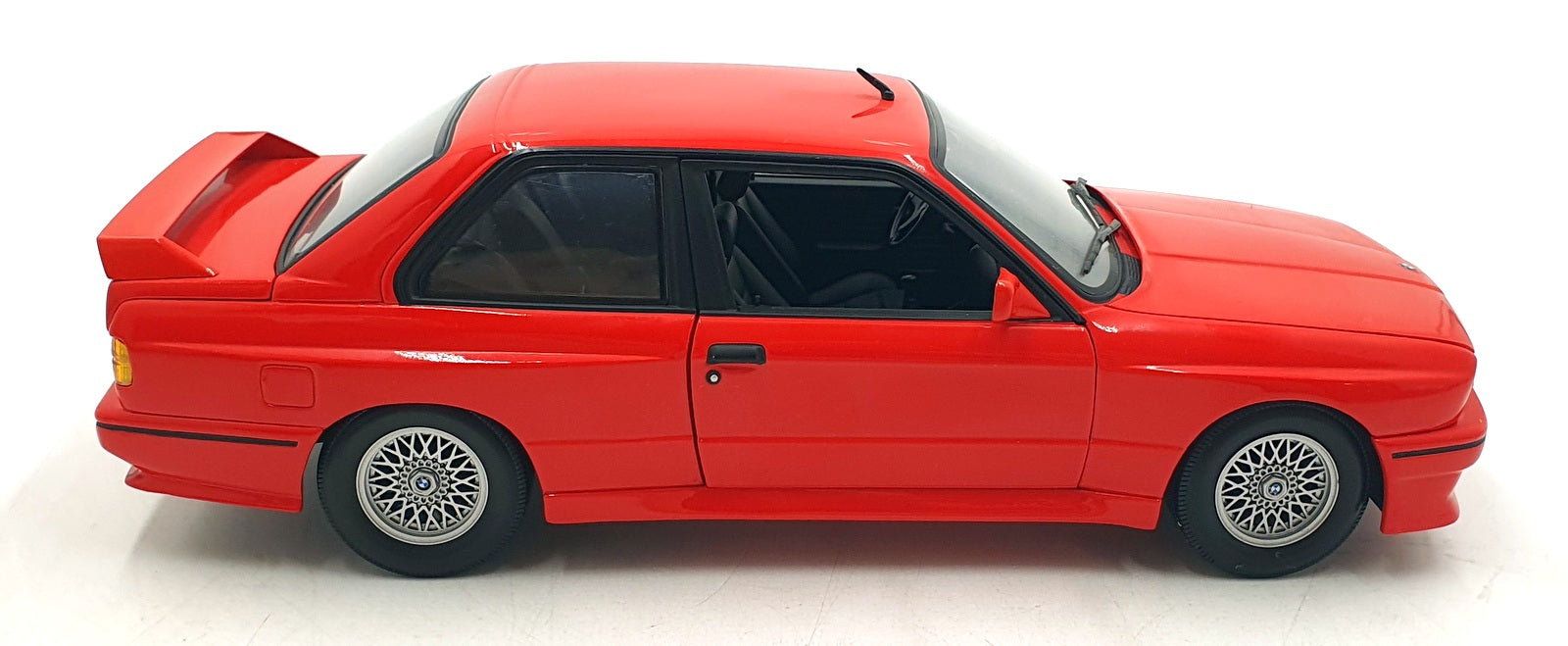 Minichamps 1/18 Scale 80 43 0 148 538 BMW M3 E30 Street Version - Red