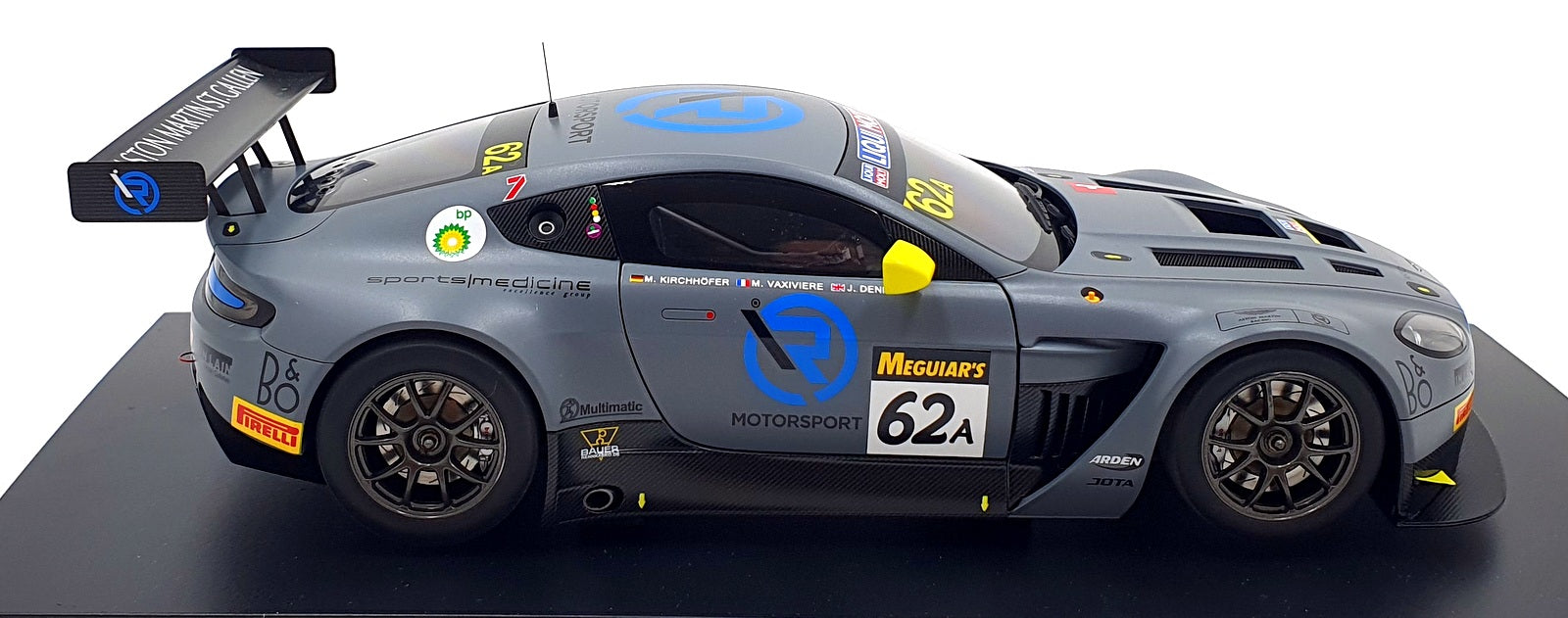 Autoart 1/18 Scale 81906 - Aston Martin Vantage GT3 R-Motorsport 2019 #62
