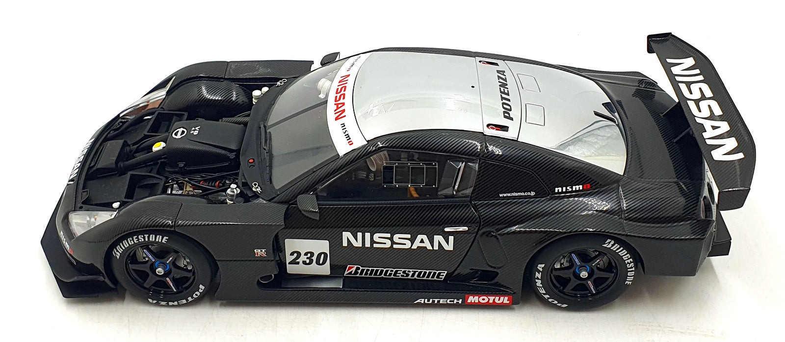 Autoart 1/18 Scale Diecast 80878 - Nissan GT-R Test Car #230 Super GT 2008