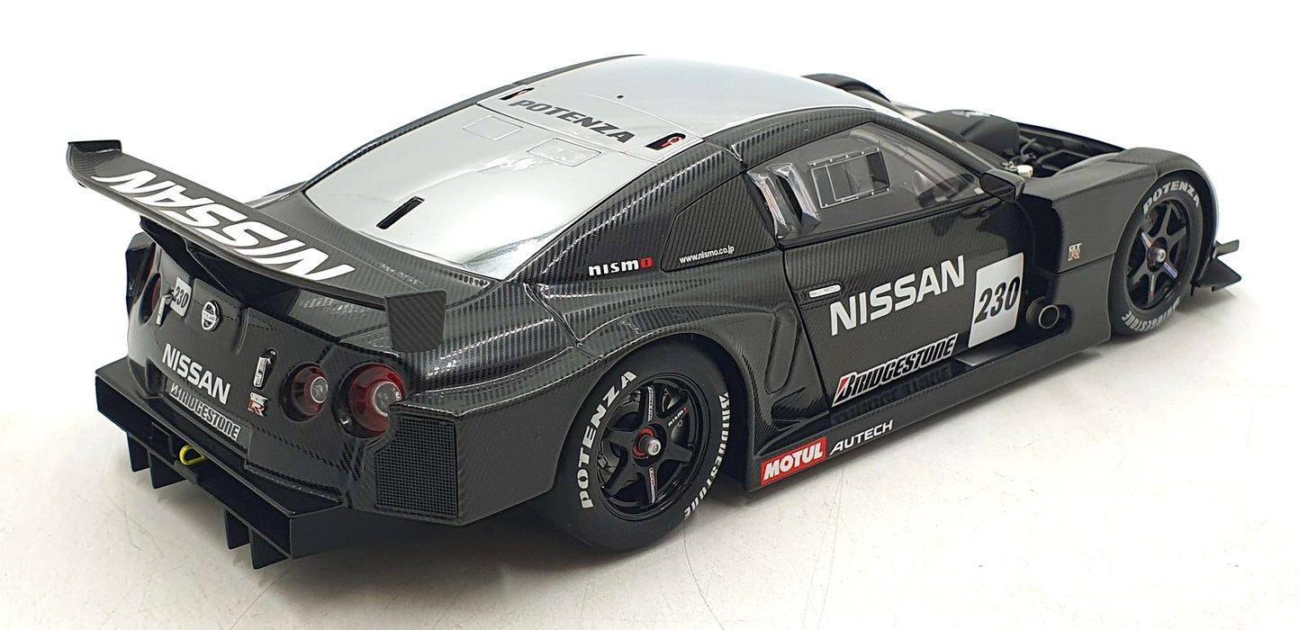 Autoart 1/18 Scale Diecast 80878 - Nissan GT-R Test Car #230 Super GT 2008