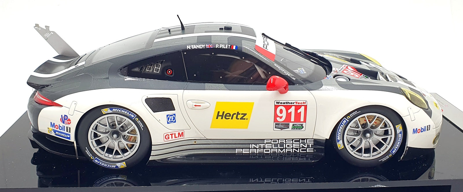Amalgam 1/18 Scale AM911 - Porshe 911 RSR #991 Tandy/Pilet