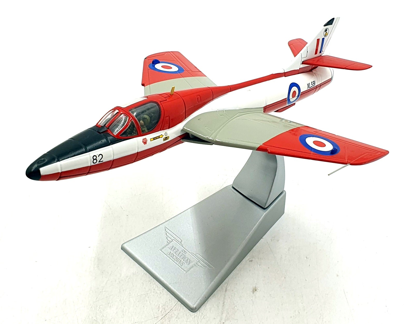 Corgi 1/72 Scale Diecast AA32715 - Hawker Hunter T7 XL591 RAF Anglesey 1975
