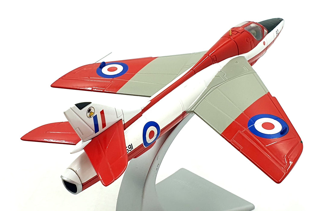 Corgi 1/72 Scale Diecast AA32715 - Hawker Hunter T7 XL591 RAF Anglesey 1975