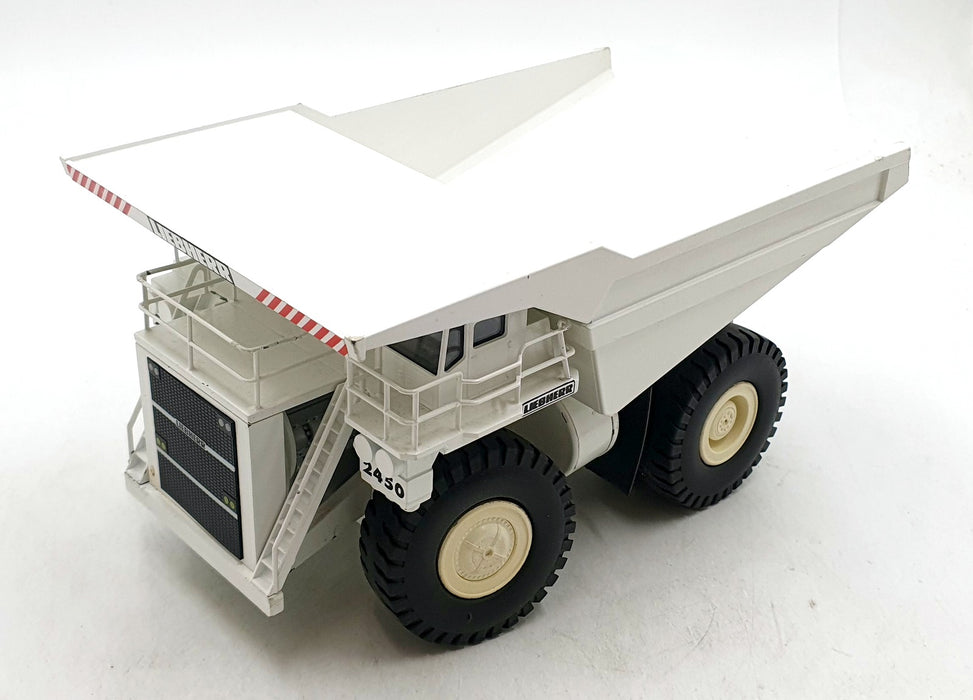 Conrad 1/50 Scale 2724 - Liebherr Mining Truck KL 2450 - White