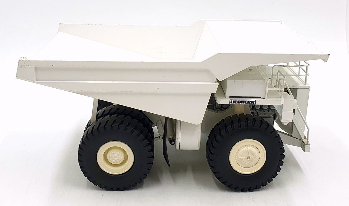 Conrad 1/50 Scale 2724 - Liebherr Mining Truck KL 2450 - White