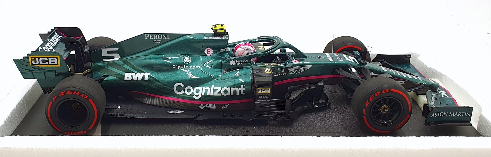 Minichamps 1/18 Scale 117 210705 F1 Aston Martin AMR21 Azerbaijan GP 2021 Vettel