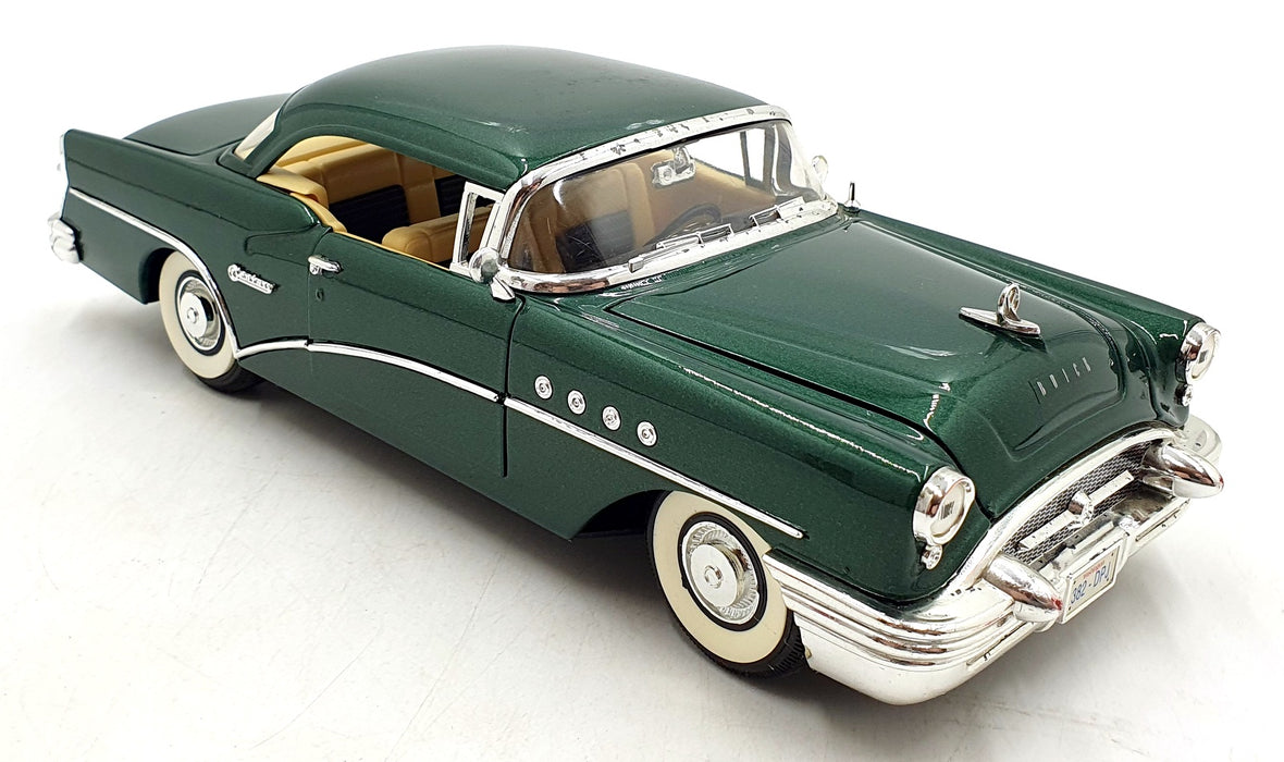 Mira 1/18 Scale Diecast 201026A - 1955 Buick Century - Green