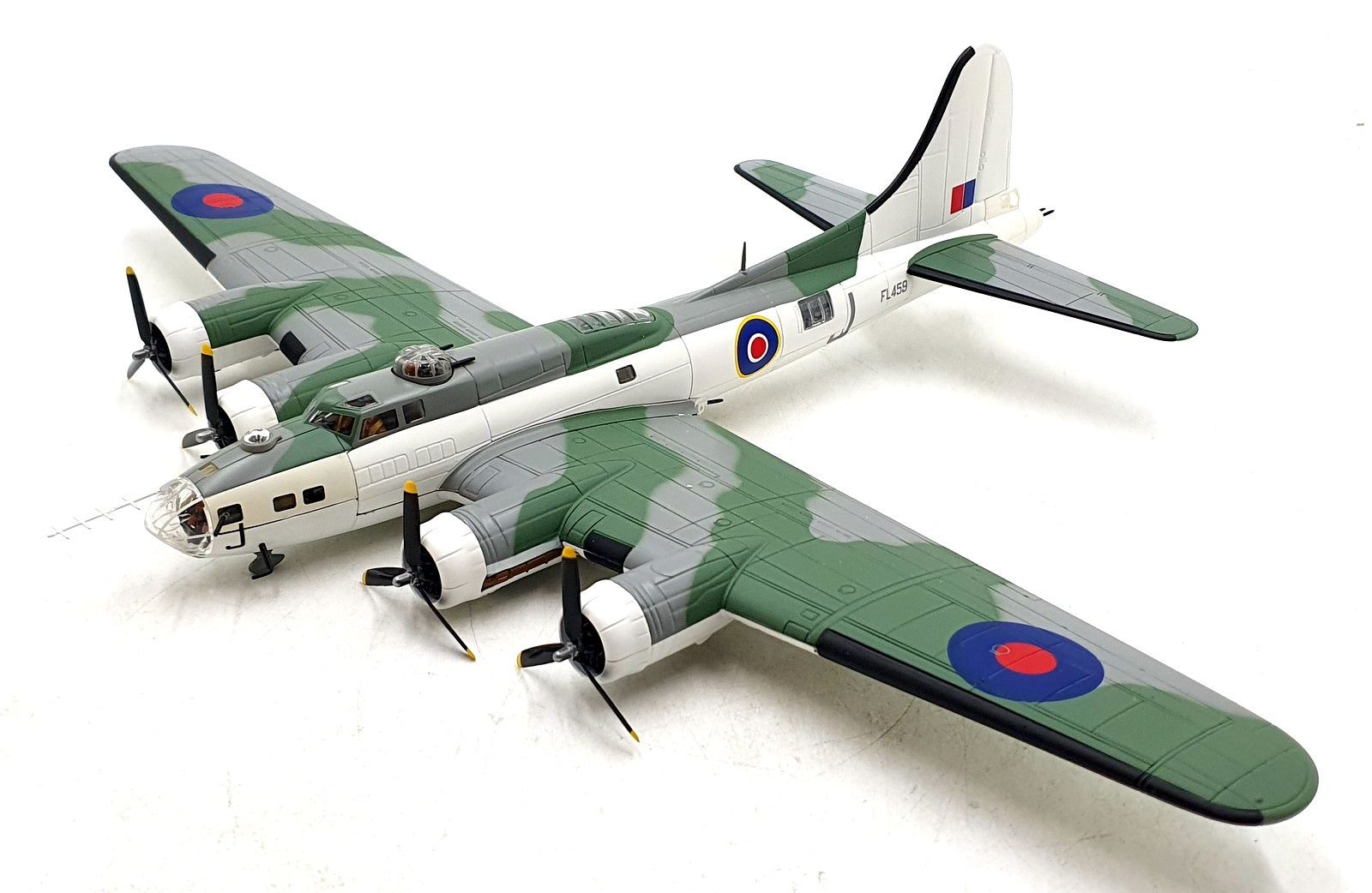 Corgi 1/72 Scale AA33303 Boeing B-17 Fortress IIA FL459 220Sqn N.I 1942