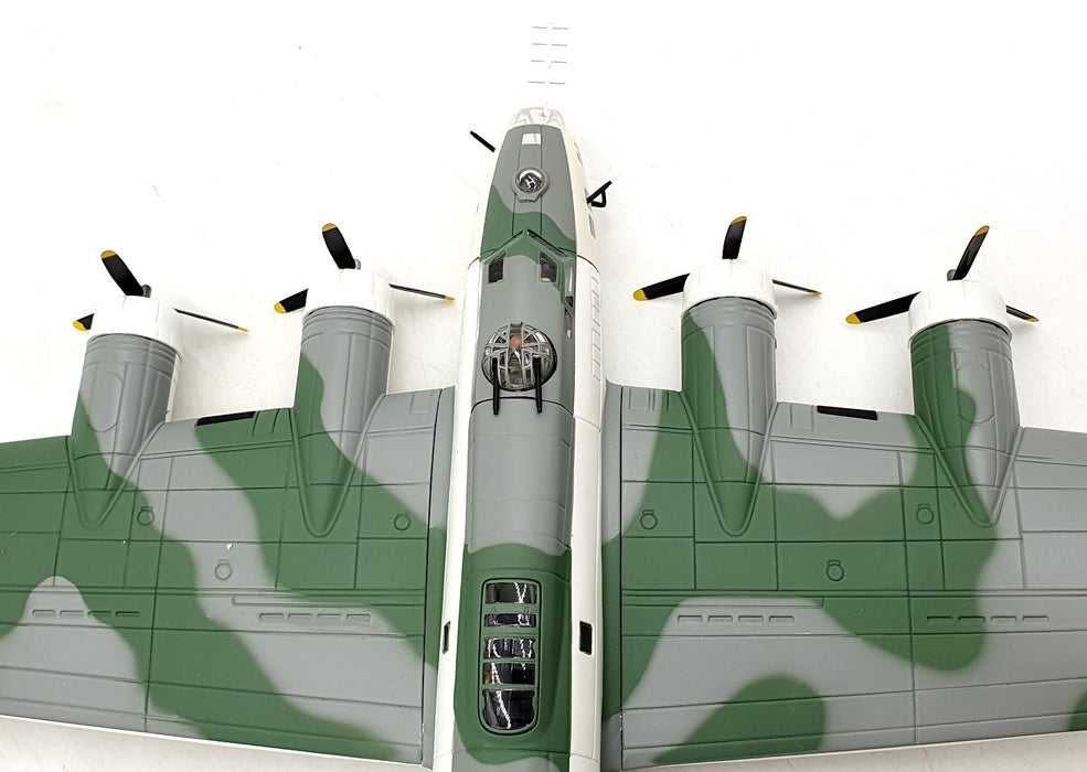 Corgi 1/72 Scale AA33303 Boeing B-17 Fortress IIA FL459 220Sqn N.I 1942