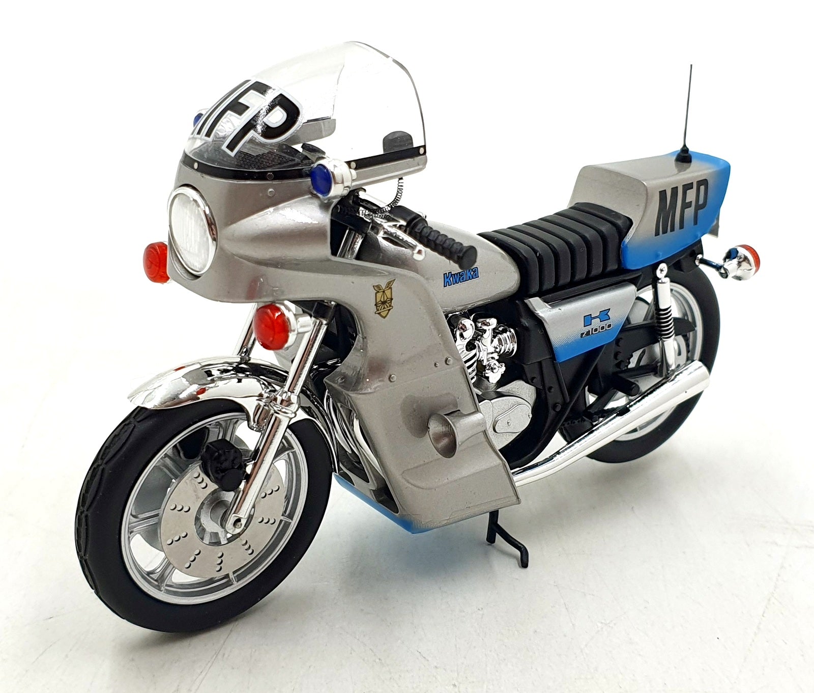 Ace Model Cars 1/18 Scale ACEZ1000 - Goose Kwaka Z1000 Police Bike - Silver