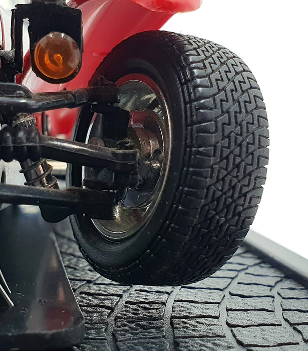Kyosho 1/18 Scale Diecast 7020R - Caterham Super Seven - Silver/Red