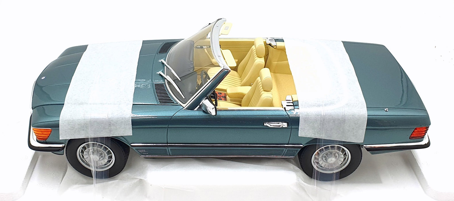 12 Art 1/12 Scale 12ART1302011 - Mercedes-Benz 380SL R107 79-85 Metallic Petrol