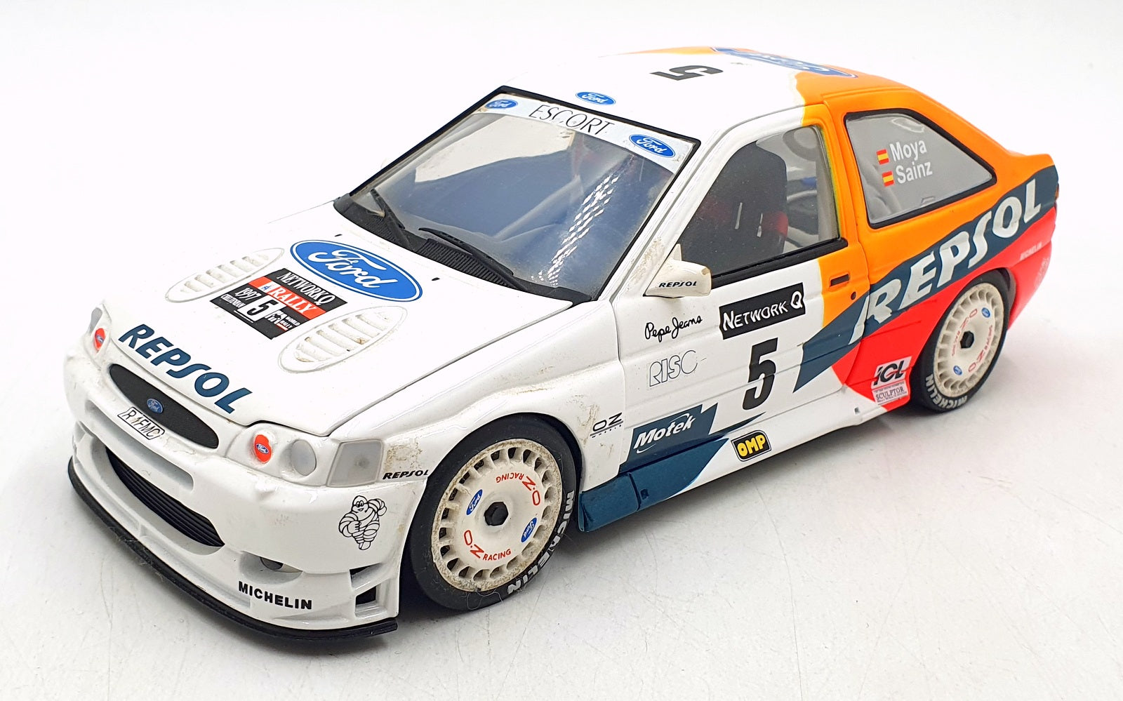 UT 1/18 Scale Diecast 201026G - Ford Escort Cosworth WRC #5 Repsol 1997
