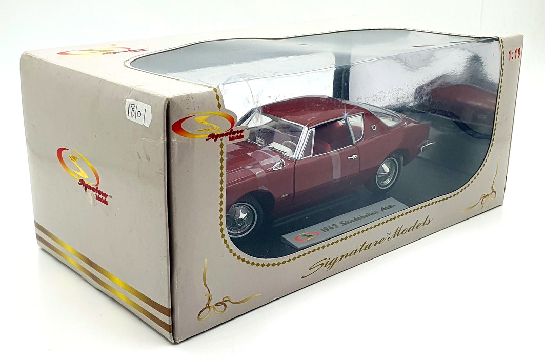 Signature 1/18 Scale 18101 - 1963 Studebaker Avanti - Dark red