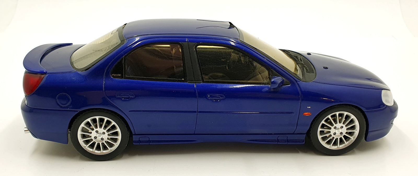Otto 1/18 Scale DC291026F - Ford Mondeo ST200 - Blue