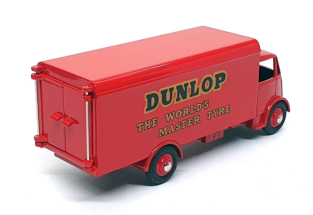 DAN-TOYS Reproduction DAN-267 - Guy Van Dunlop - Red