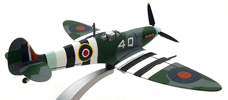Corgi 1/72 Scale Diecast AA31906 Supermarine Spitfire MKVB-4Q VCS-7 US Navy 1944