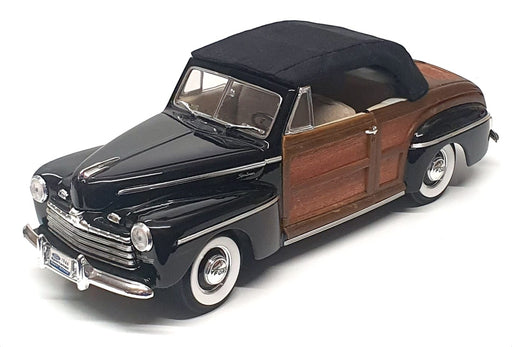 Road Signature 1/18 Scale Diecast 27623G - 1946 Ford Sportsman - Black