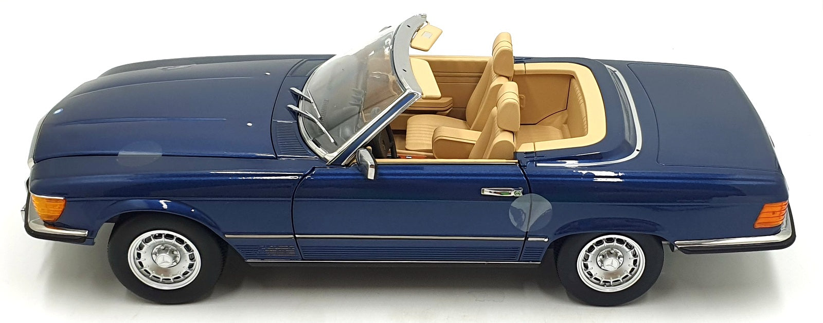 KK Scale 1/12 Scale KKDC120183 - 1985 Mercedes Benz SL-Class 450Sl Cabriolet