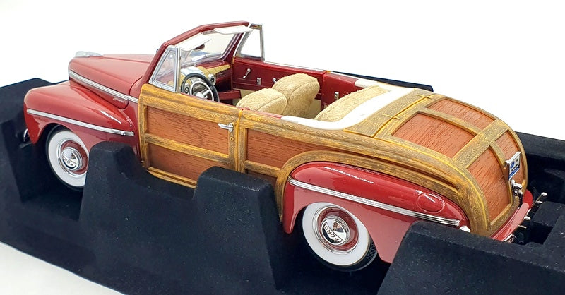 Road Signature 1/18 Scale Diecast 20048 - 1946 Ford Sportsman - Red
