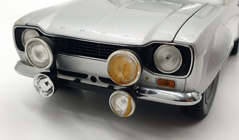 Minichamps 1/18 Scale 180 688100 - 1970 Ford Escort I RS 1600 AVO - Silver