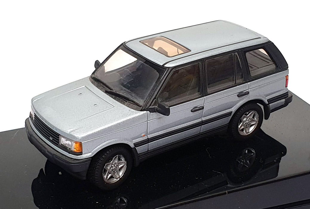 Autoart 1/43 Scale Diecast 54803 - Range Rover 4.6 HSE - Silver