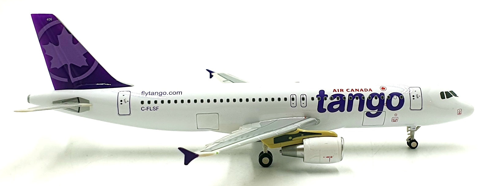 Schuco Star Jets 1/200 Scale 355 7210 - Airbus A320-200 Tango Air Canada