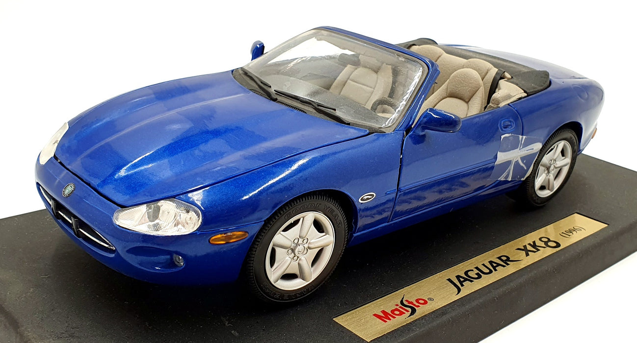Maisto 1/18 Scale 31836 - 1996 Jaguar XK8 Convertible - Blue
