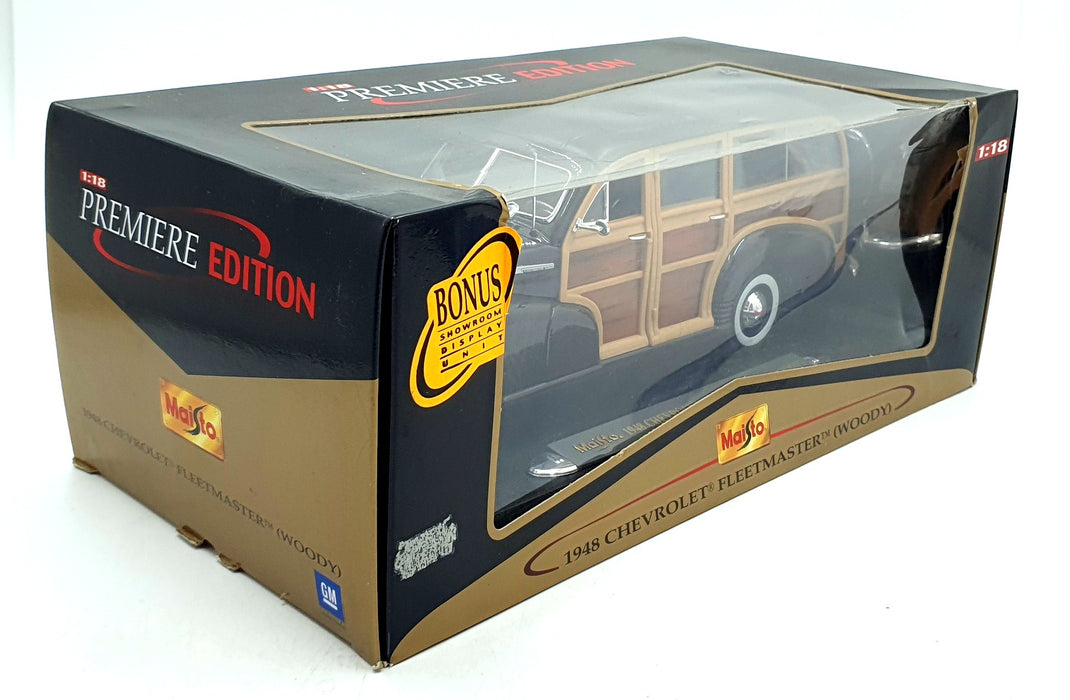 Maisto 1/18 Scale 36854 - 1948 Chevrolet Fleetmaster (Woody) Burgundy
