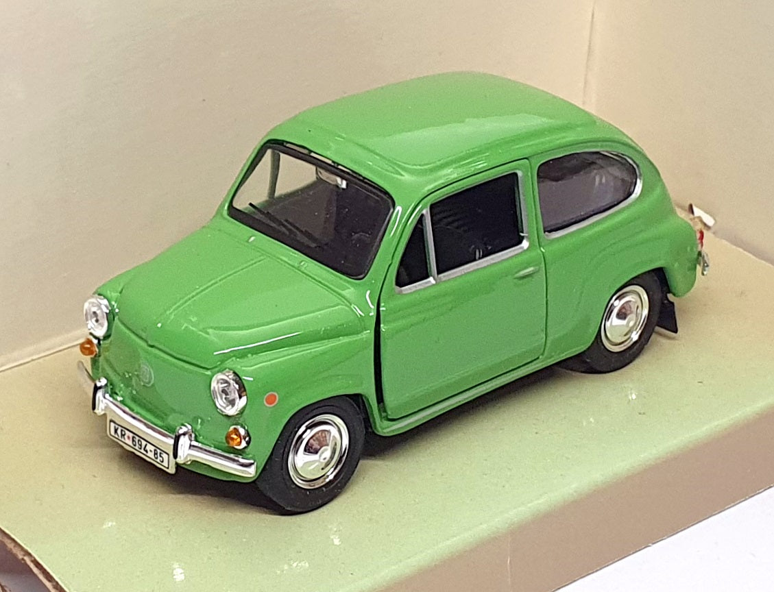 Hribar Otroci 1/43 Scale 923487 - Yugoslavian Zastava 750 Fiat - Green