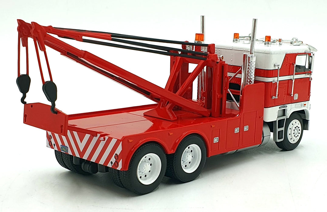 Ixo 1/43 Scale U43TTR002 - 1987 Freightliner FLA Tow Truck - Red