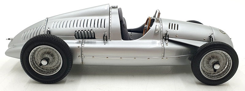 CMC 1/18 Scale Model Car M-027 - 1928-1938 Auto Union Typ D - Silver