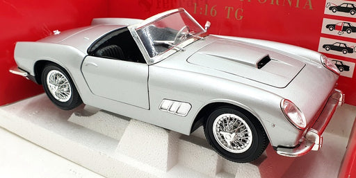 Polistil 1/16 Scale Diecast 01689 - Ferrari California - Silver