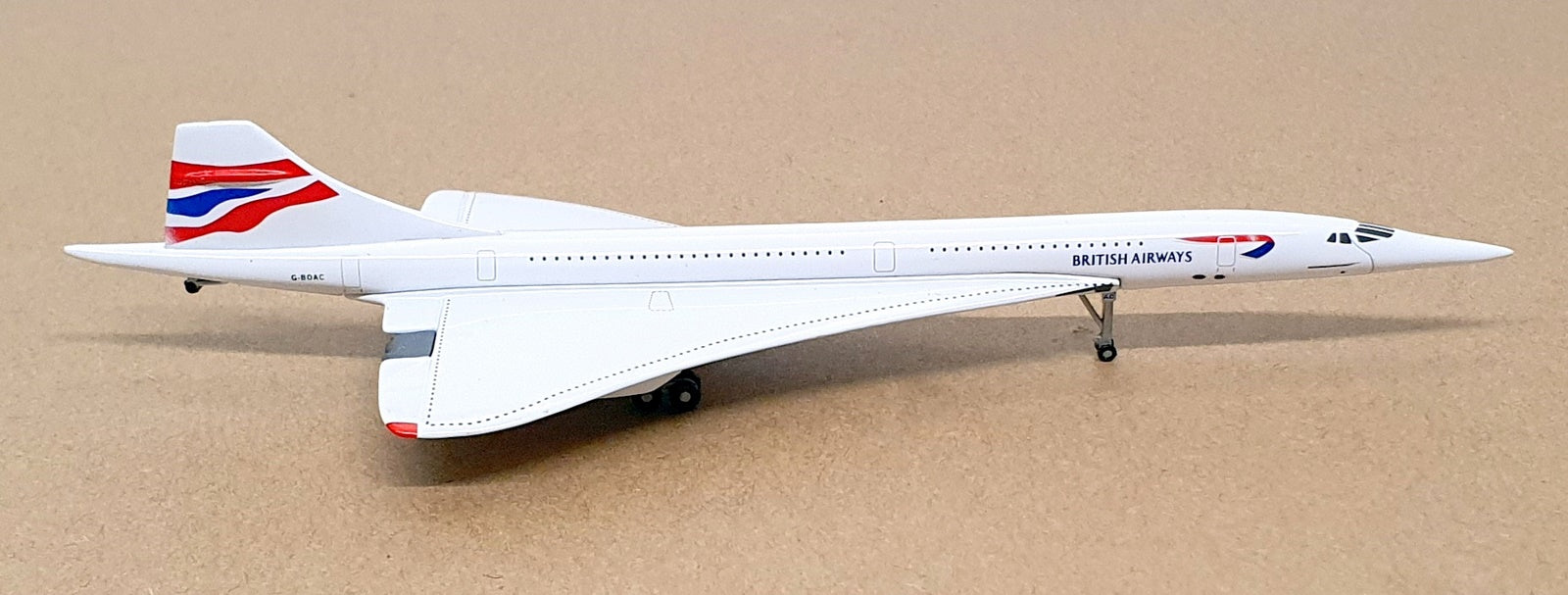 Gemini Jets 1/400 Scale GJBAW025B - Concorde British Airways G-BOAC