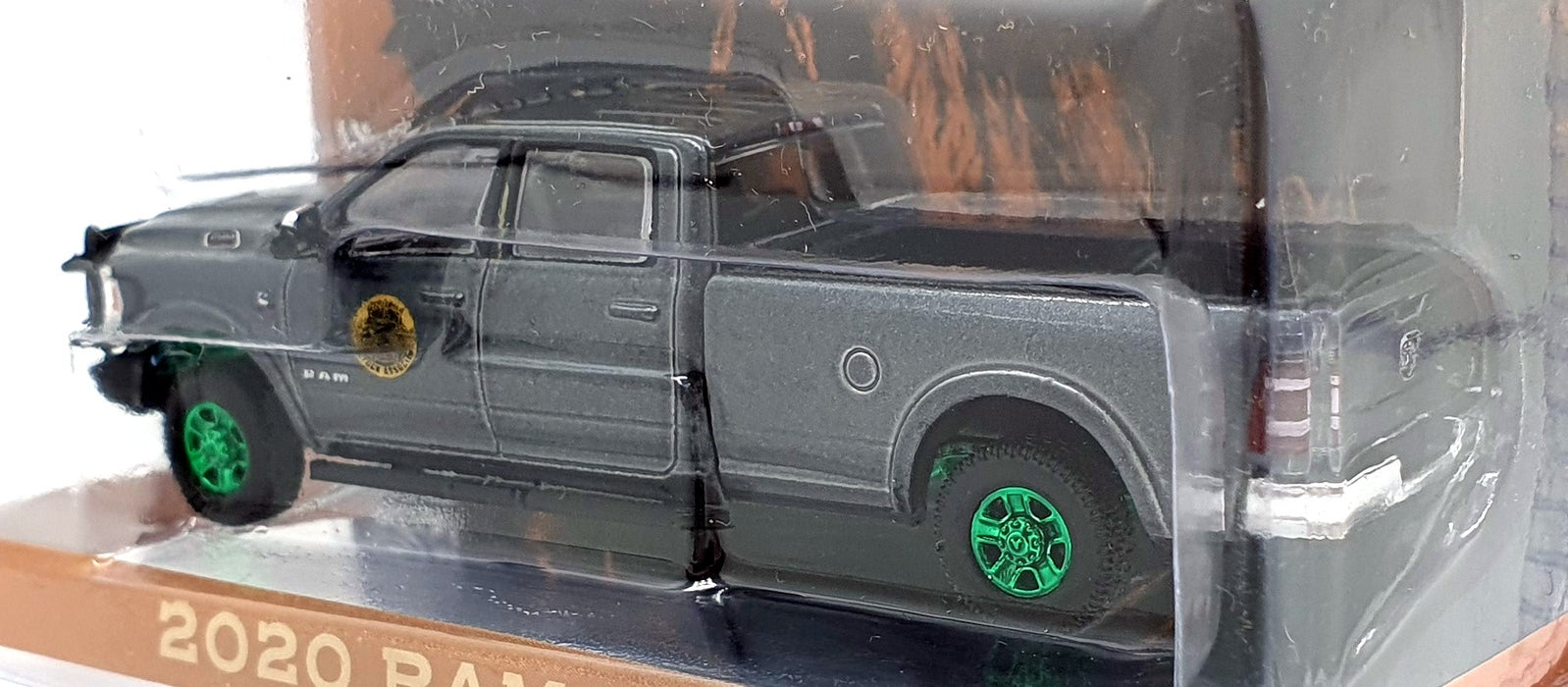 Greenlight 1/64 Scale Diecast 44990-F - 2020 RAM 2500 Yellowstone - Chase