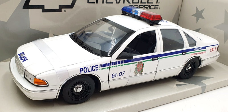 UT Models Chevrolet Caprice Police Canada 1/18 – Voiture Miniature Collection – Blanc – 21023