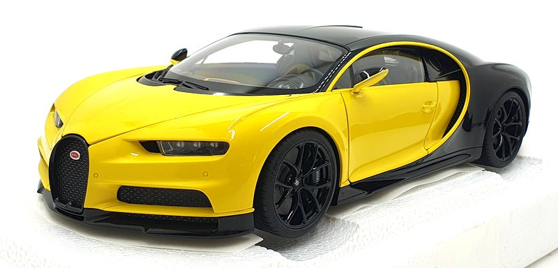 Autoart 1/18 Scale Diecast 70994 - Bugati Chiron - Yellow/Black