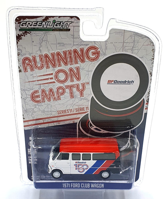 Greenlight 1/64 Scale 41110-C - 1971 Ford Club Wagon - White